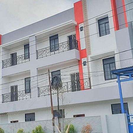 Mahkota Residence Mitra Reddoorz Karawang Ngoại thất bức ảnh